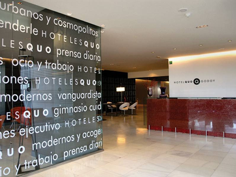 Hotel Quo Godoy Villaviciosa de Odón エクステリア 写真